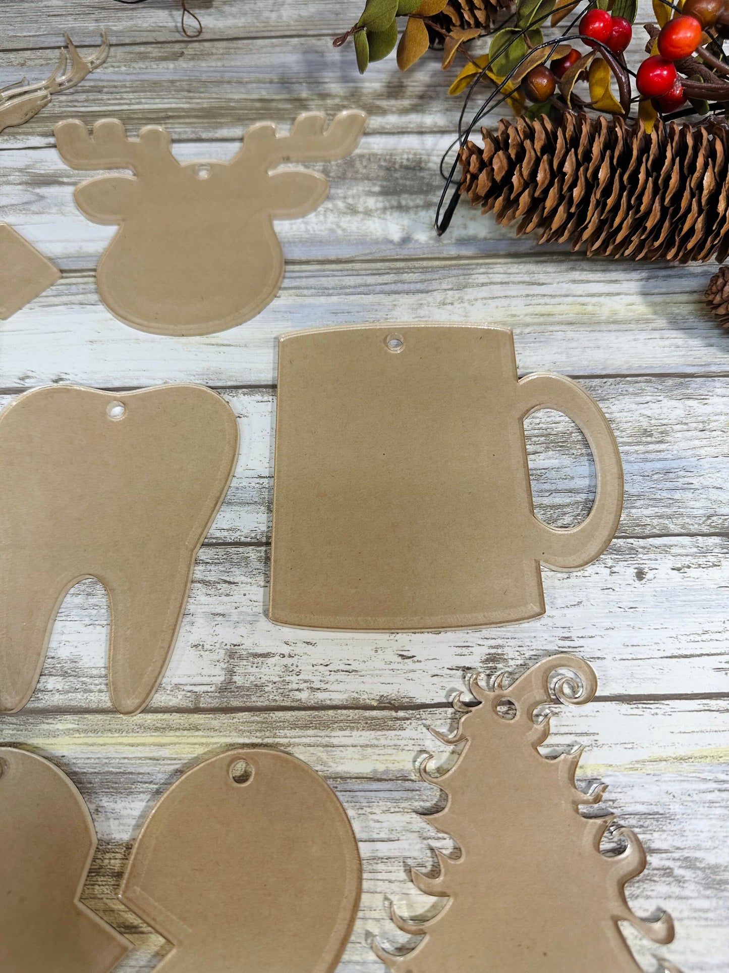 Acrylic blanks shapes. DIY ornaments. Acrylic keychain blanks. Acrylic shapes for crafts.