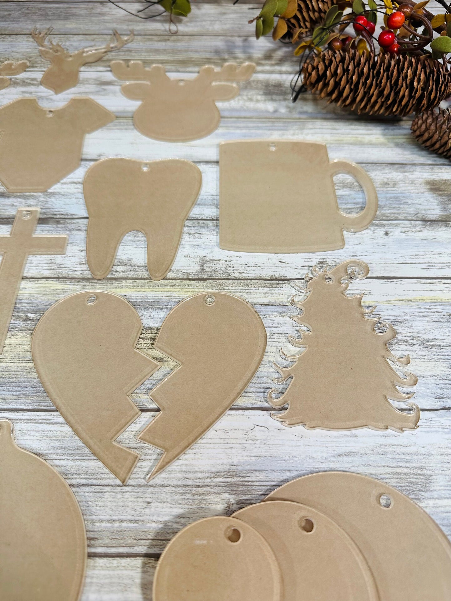 Acrylic blanks shapes. DIY ornaments. Acrylic keychain blanks. Acrylic shapes for crafts.