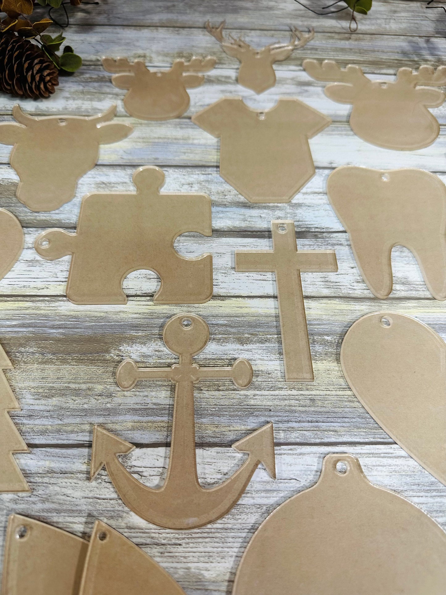 Acrylic blanks shapes. DIY ornaments. Acrylic keychain blanks. Acrylic shapes for crafts.