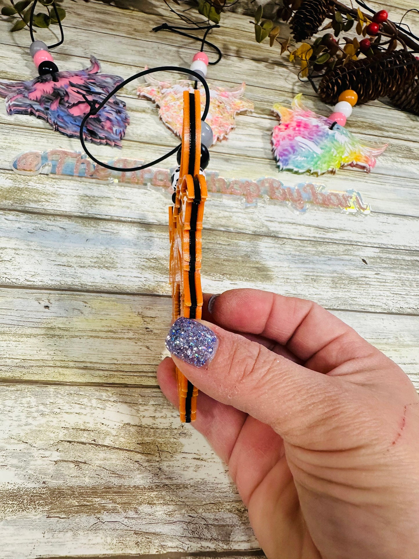 Highland cow car charm. Heifer cow rear view mirror. Acrylic car charm. Country girl gift. Cow lover gift.
