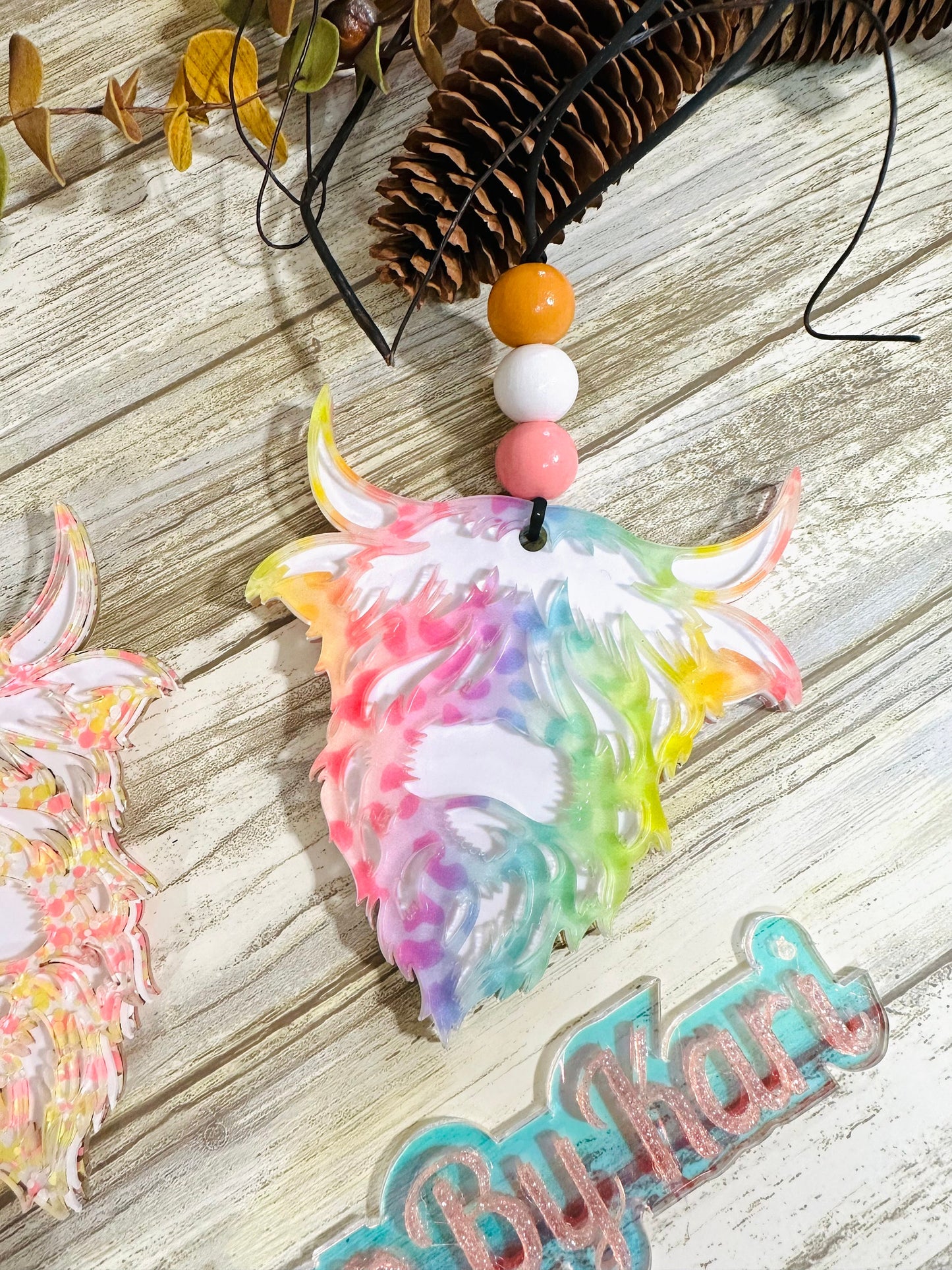 Highland cow car charm. Heifer cow rear view mirror. Acrylic car charm. Country girl gift. Cow lover gift.