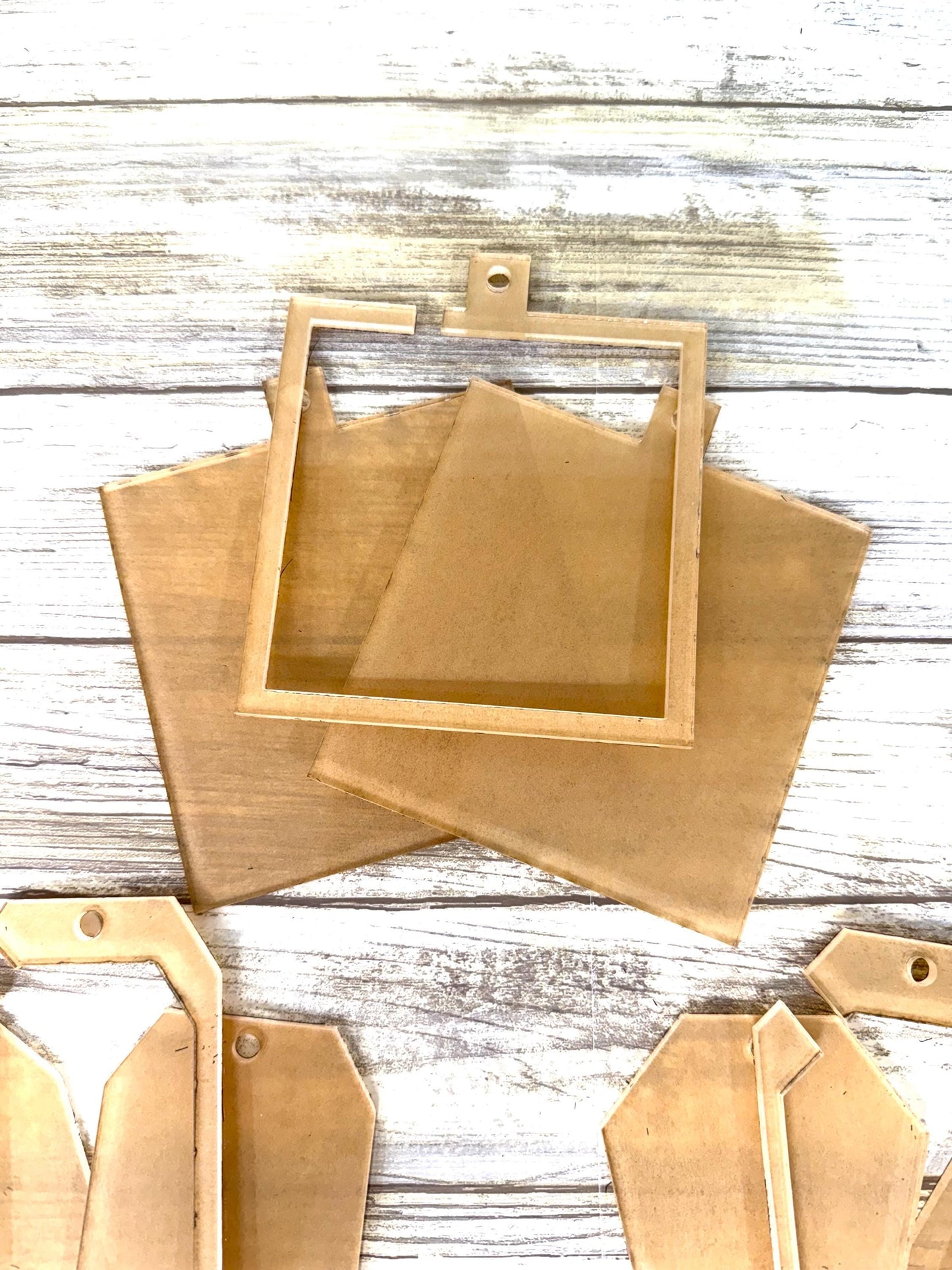 DIY Christmas Shaker snow globe ornament KITS Acrylic blanks shapes. DIY ornaments. Acrylic shapes for crafts.