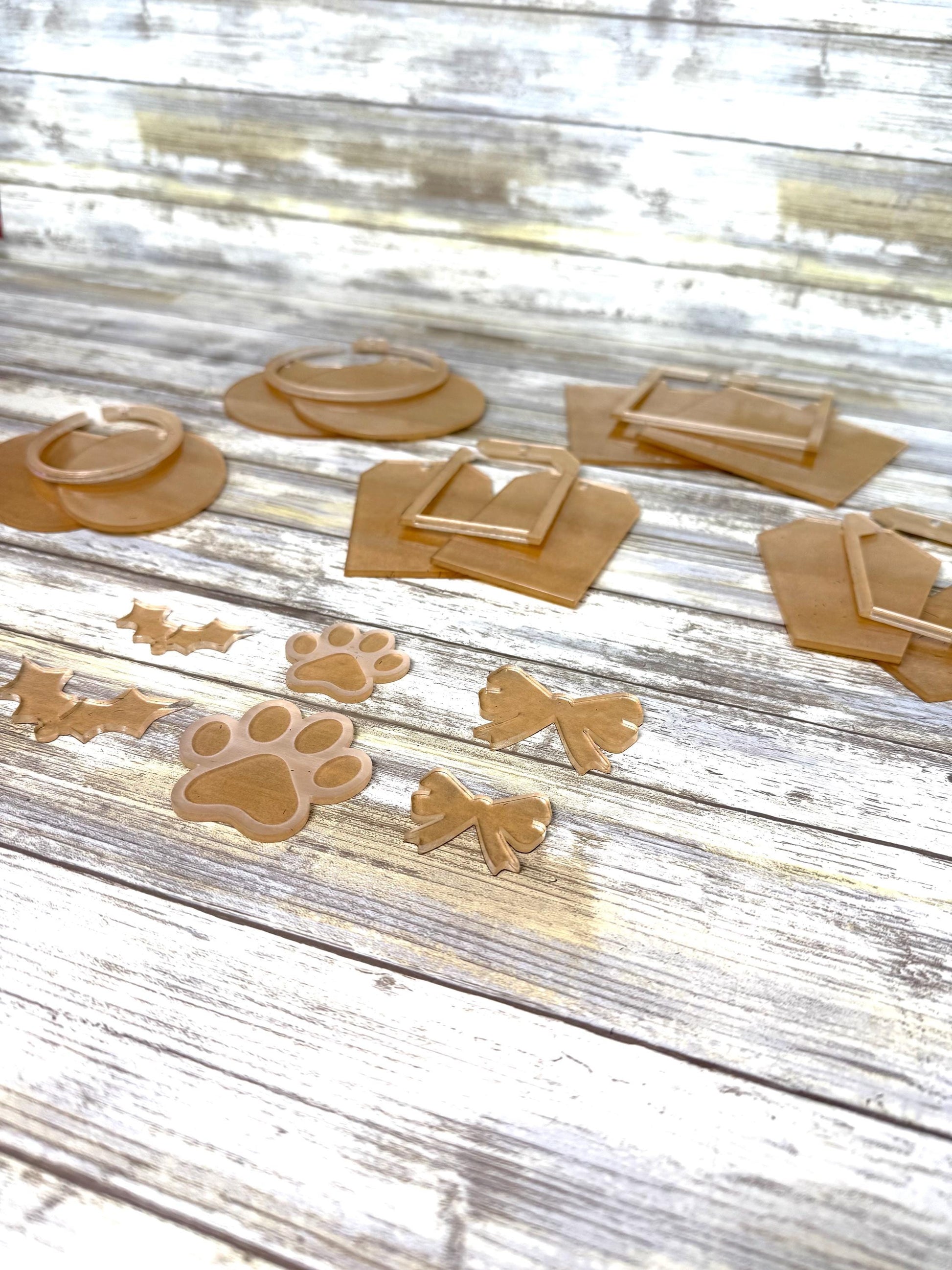 DIY Christmas Shaker snow globe ornament KITS Acrylic blanks shapes. DIY ornaments. Acrylic shapes for crafts.