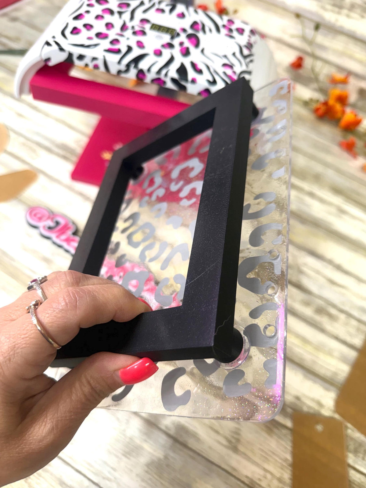 Krafty Assistant 3D printed suction cup helper.
