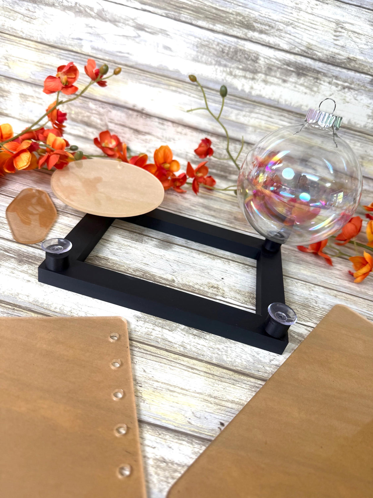 Krafty Assistant 3D printed suction cup helper.