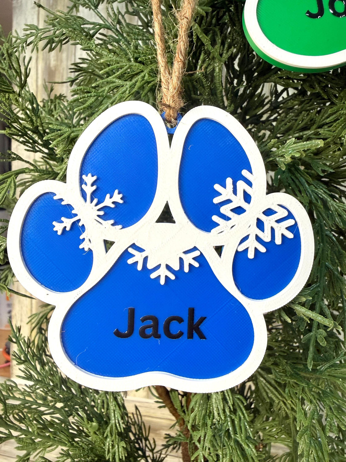 Dog paw 3D Christmas ornament. Personalized or blank. Gifts for him or her. Pet ornaments.
