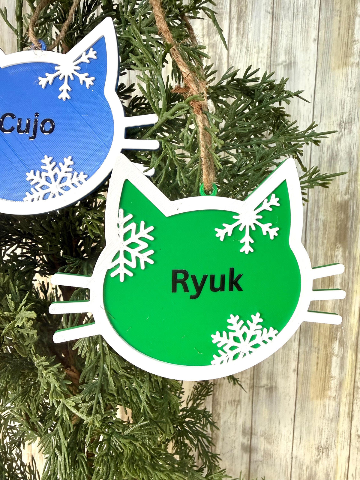 Kitty cat 3D Christmas ornament. Personalized or blank. Gifts for him or her. Pet ornaments.